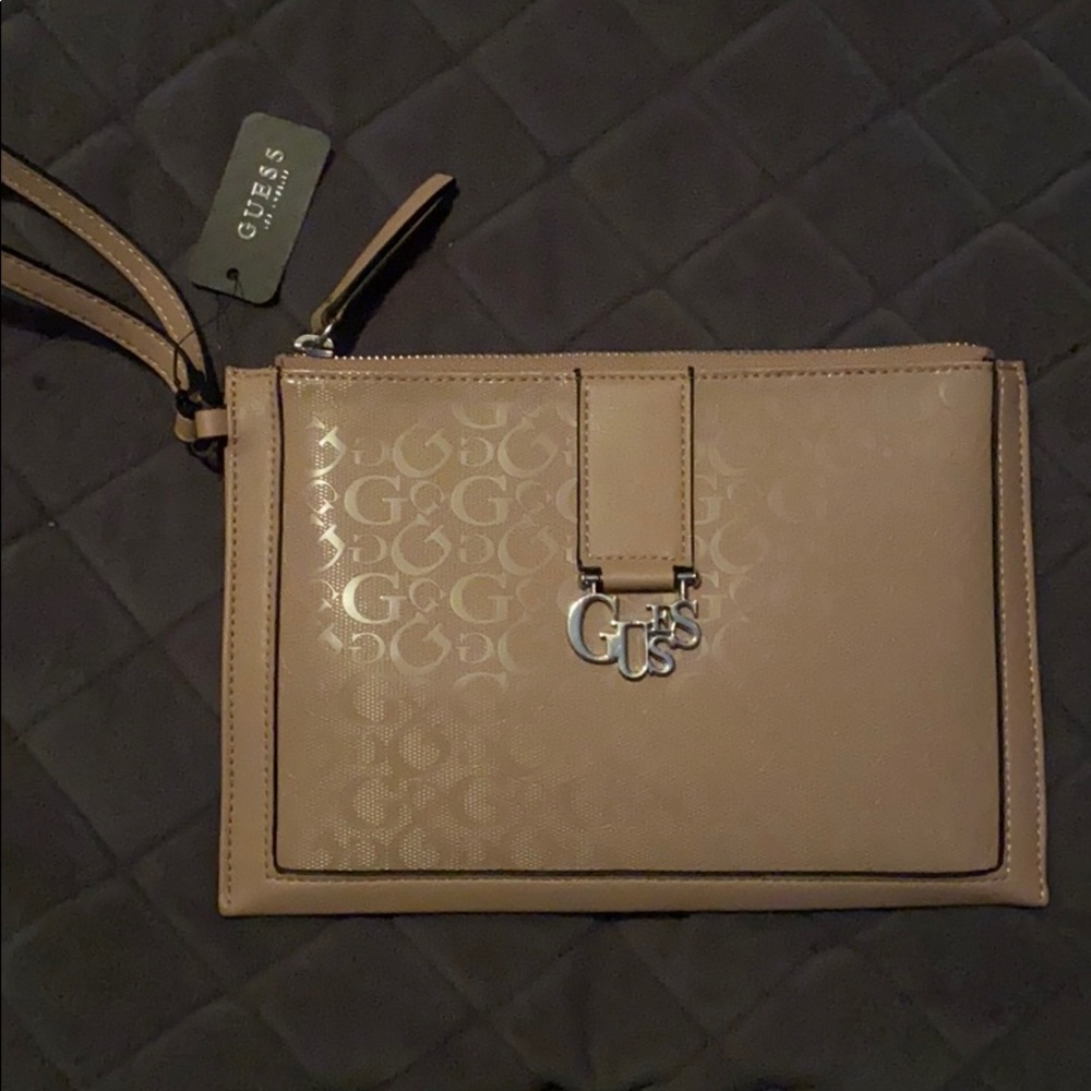 GUESS Dusty Mauve Wristlet